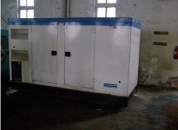 五家渠康明斯150kw大型柴油二手发电机组